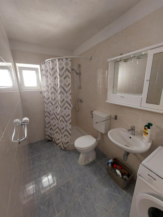 Apartman Vera Cres Bagian luar foto