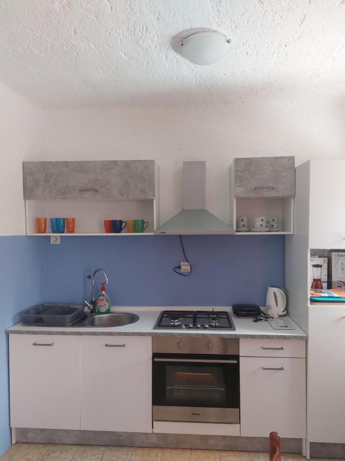Apartman Vera Cres Bagian luar foto